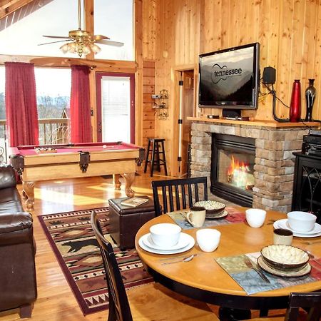 Views I Mins To Dollywood I Hot Tub I Pool Table Villa Sevierville Luaran gambar