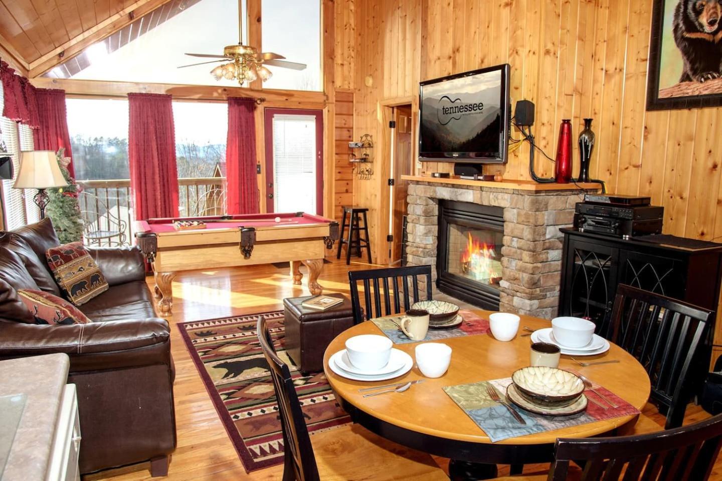 Views I Mins To Dollywood I Hot Tub I Pool Table Villa Sevierville Luaran gambar