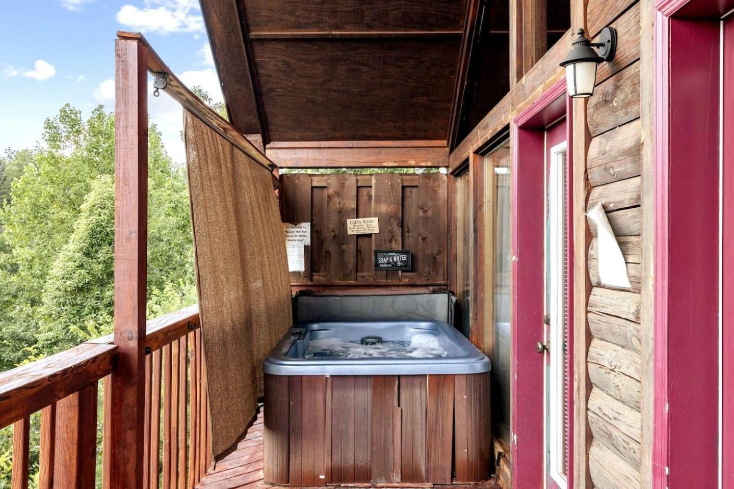Views I Mins To Dollywood I Hot Tub I Pool Table Villa Sevierville Luaran gambar